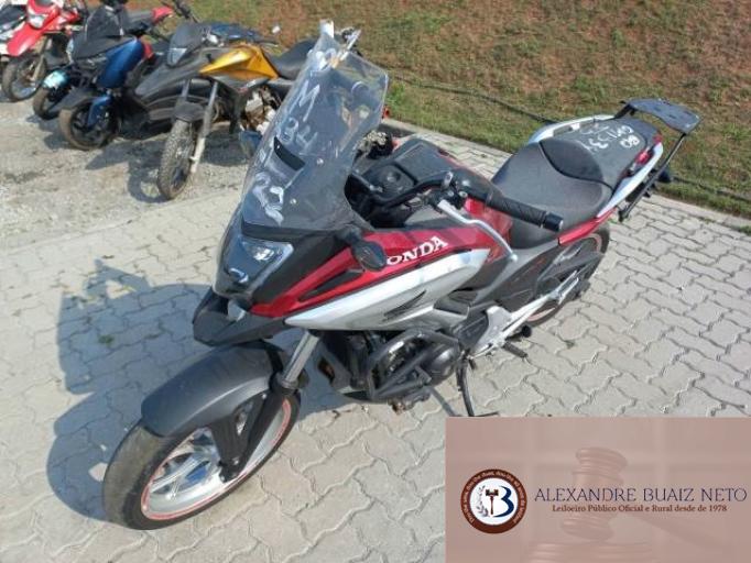 HONDA NC 750X 18/18