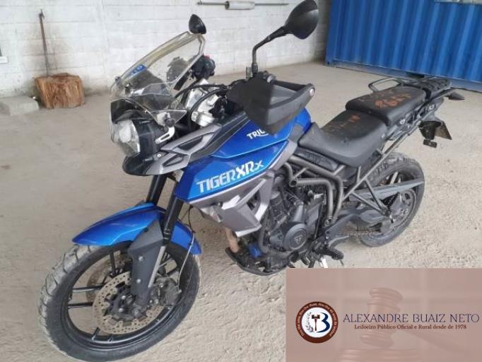 TRIUMPH TIGER 800 XRX 15/15